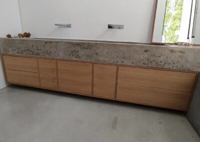 Mobile sottolavabo sospeso in essenza di Rovere